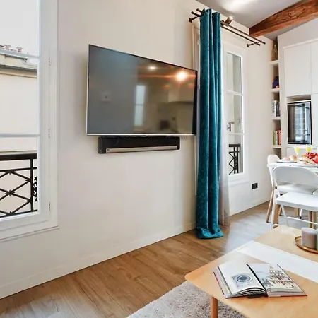 Eiffel Tower - Cityapartmentstay * Párizs