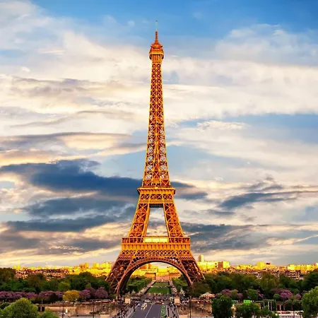 Eiffel Tower - Cityapartmentstay
